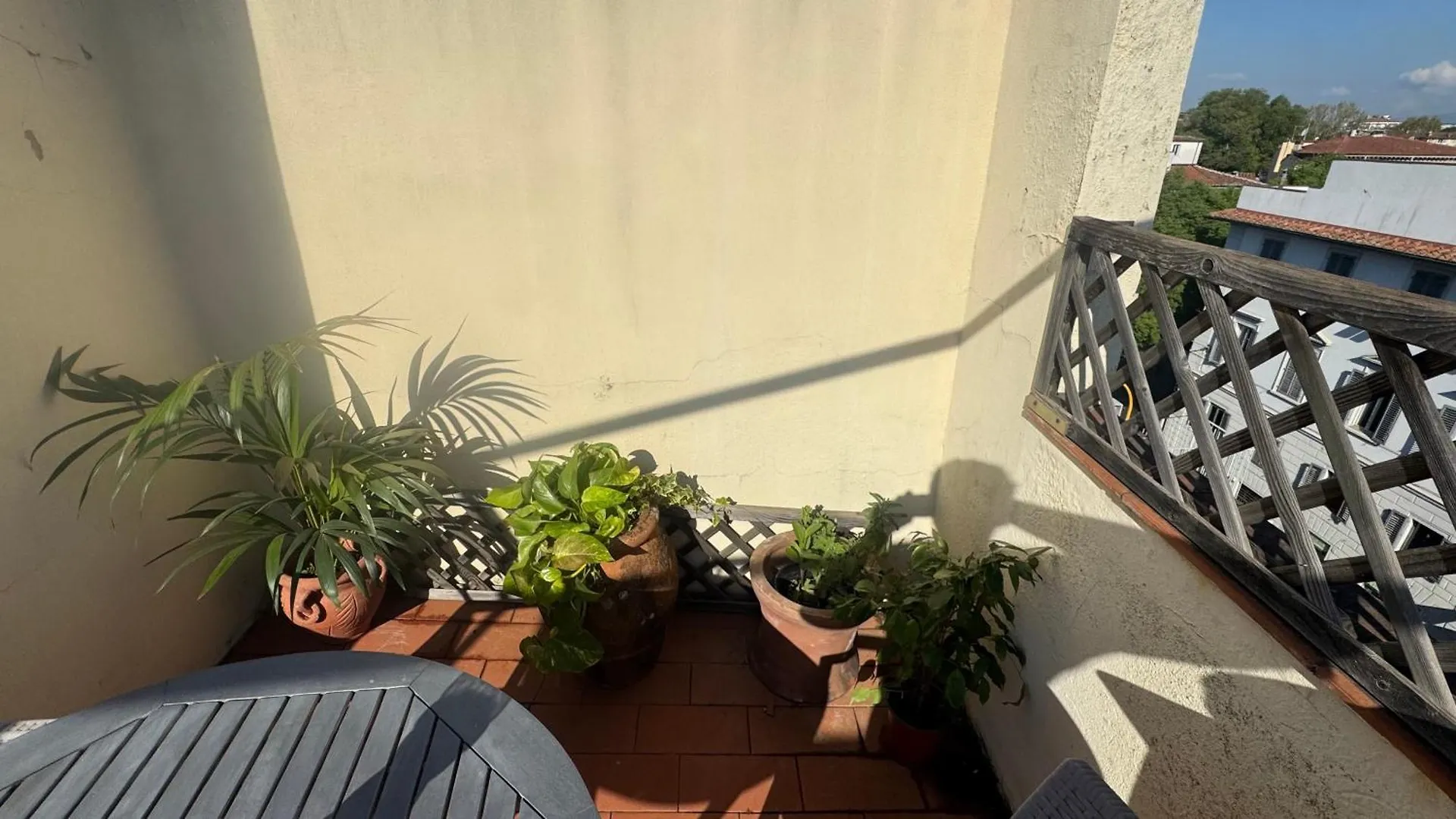 Apartment Small Penthouse With A Terrace Florence